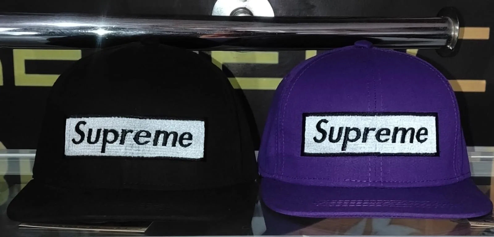 Gorra modelo 05 disponible en PRESENCIA, Cartagena