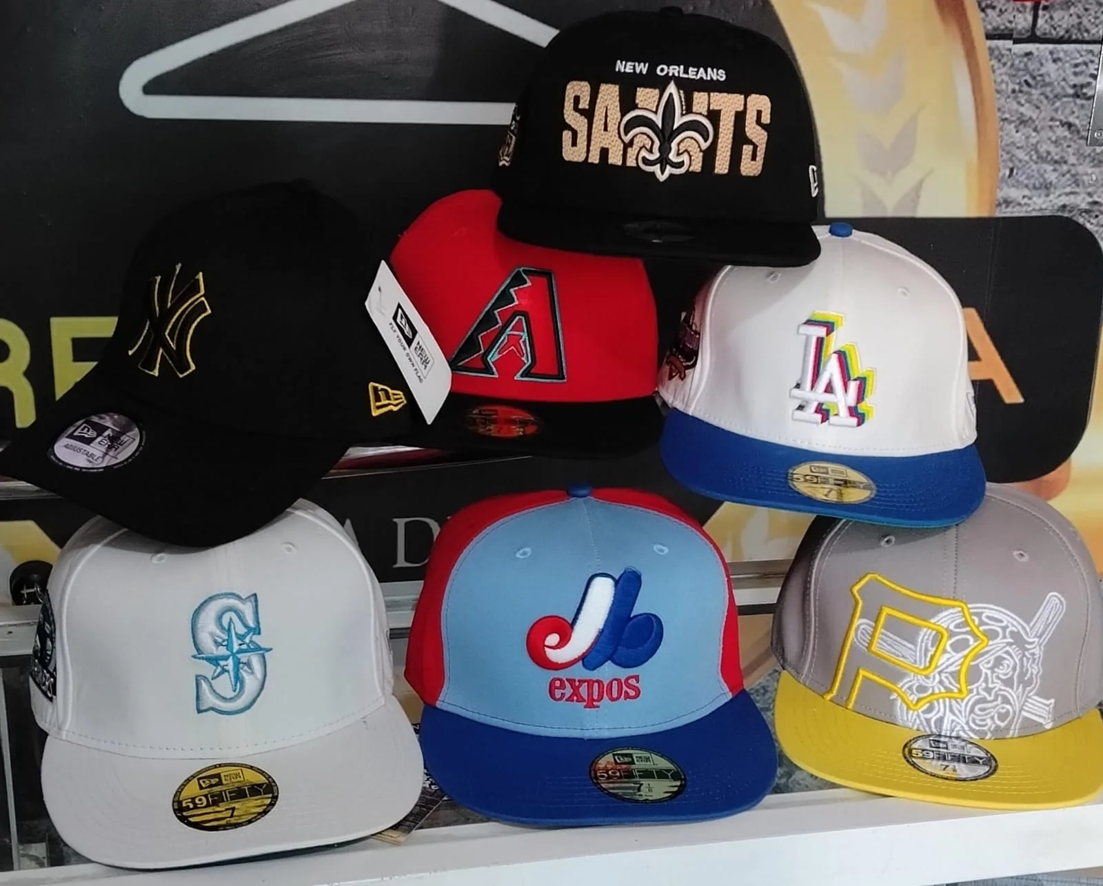 Gorra modelo 18 disponible en PRESENCIA, Cartagena