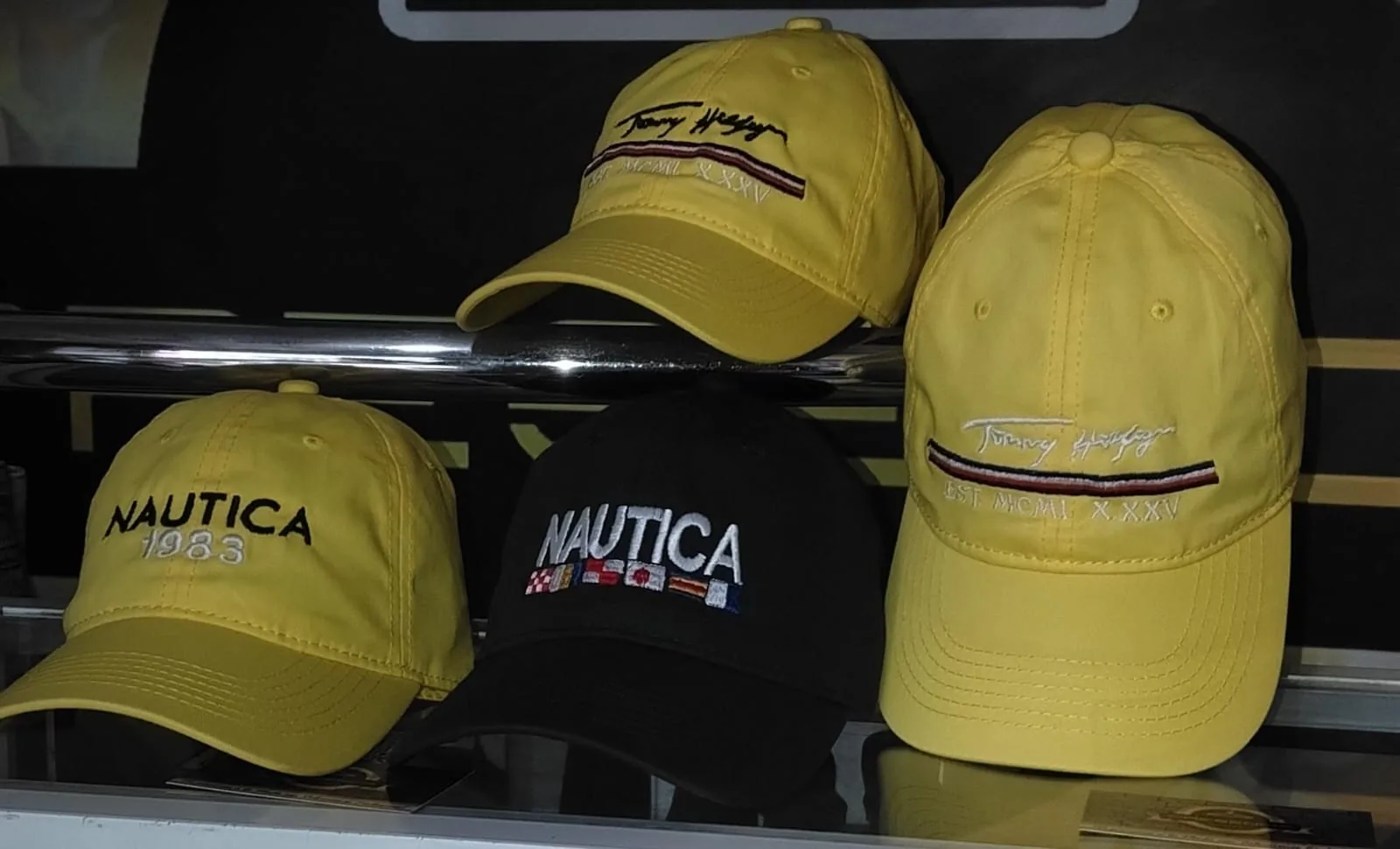 Gorra modelo 19 disponible en PRESENCIA, Cartagena